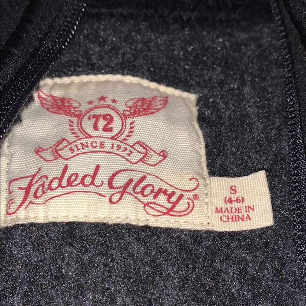 Vest - Picture 2 of 2